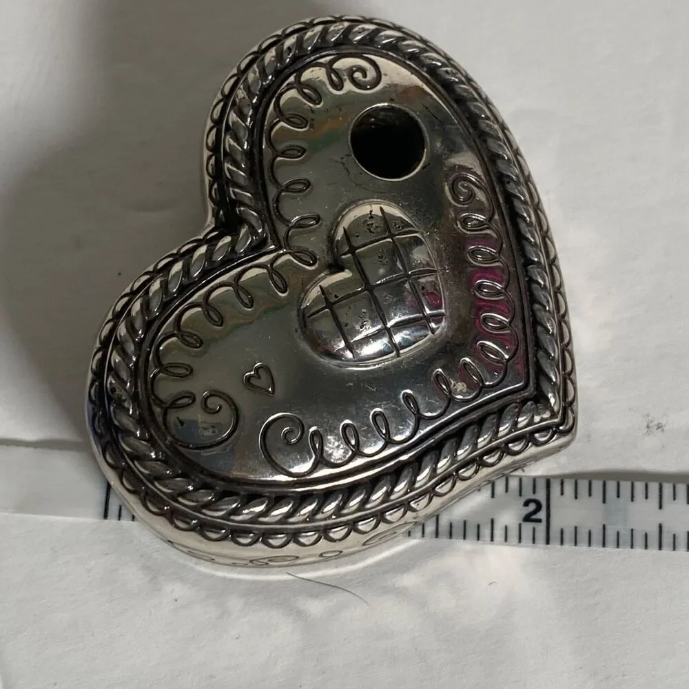 Brighton Heart Silver Tone Pen Holder Paperweight Desk Accessory Romantic Scroll